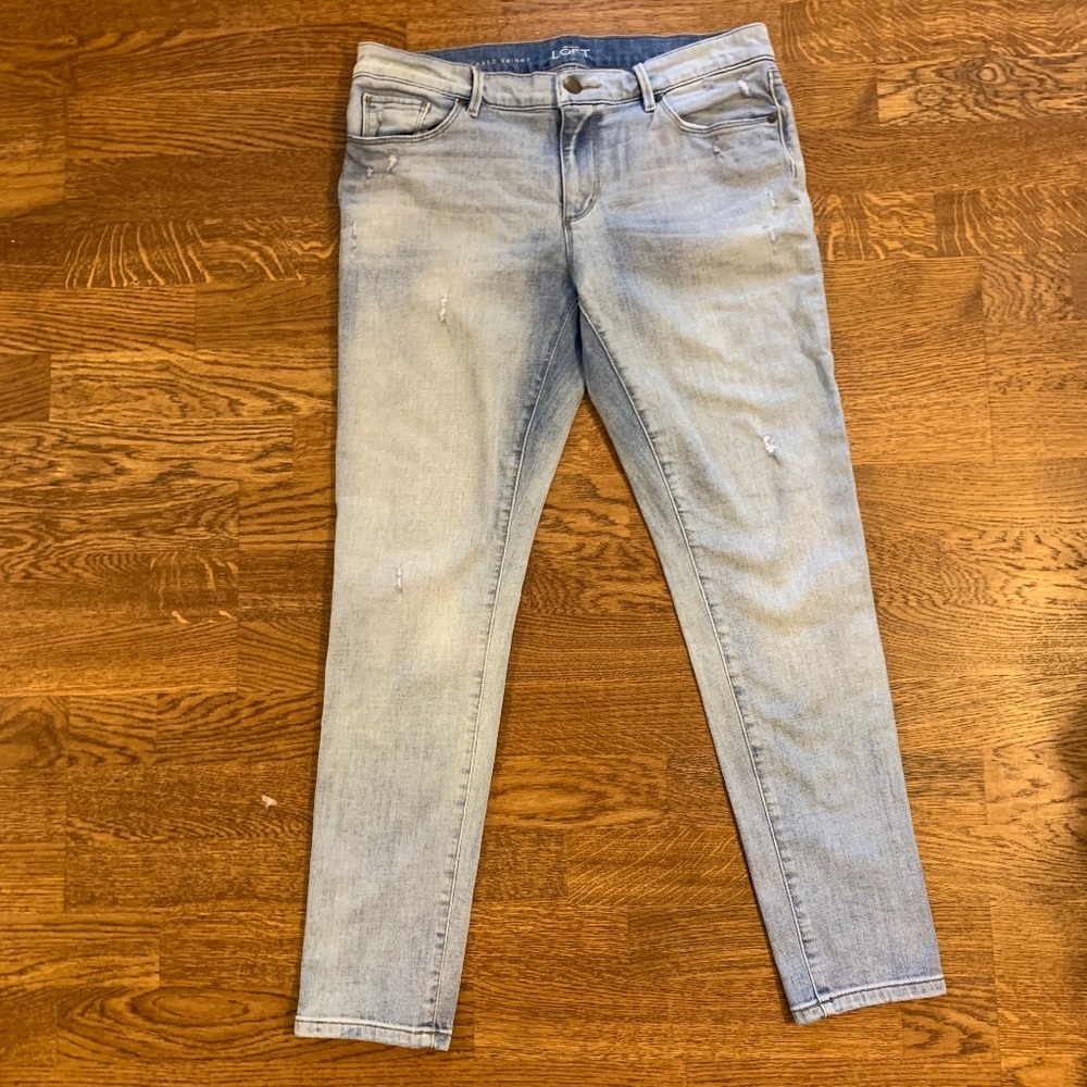 Ann Taylor LOFT Light Wash Relaxed Skinny Jean